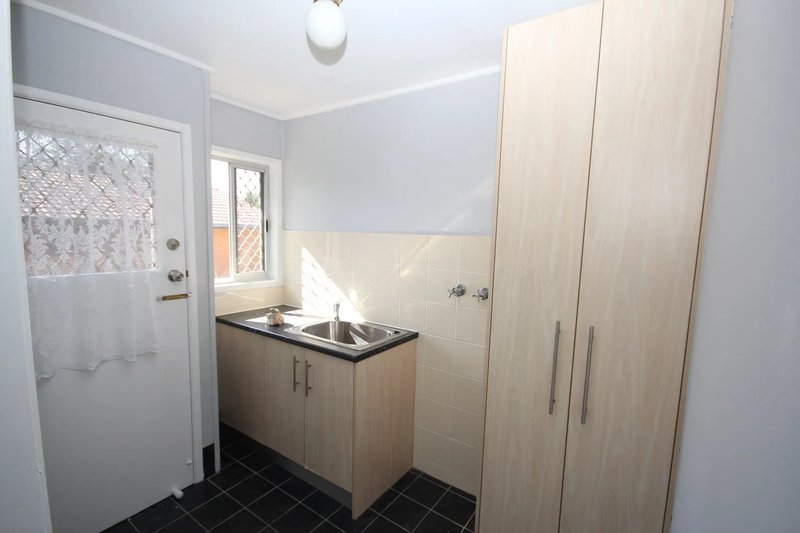 Photo - 3 Hughes Street, Eagleby QLD 4207 - Image 11