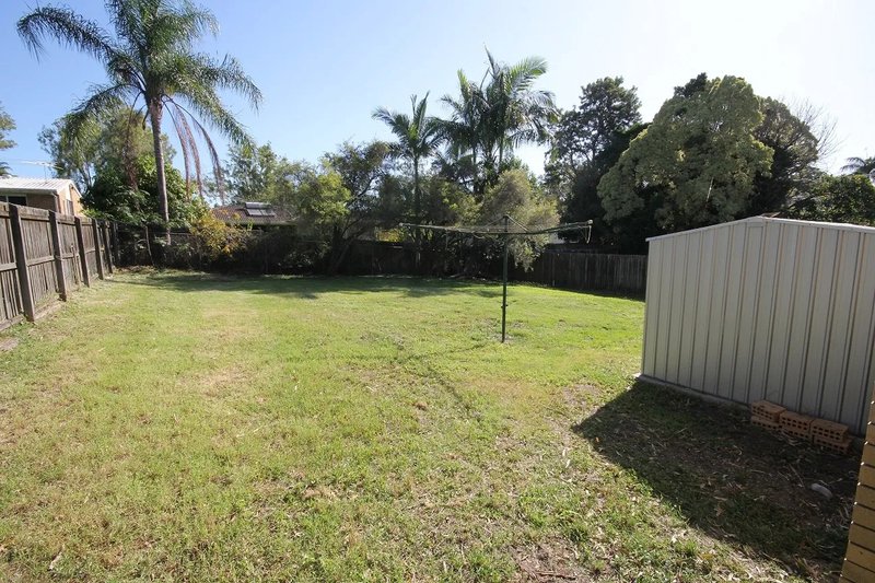 Photo - 3 Hughes Street, Eagleby QLD 4207 - Image 12