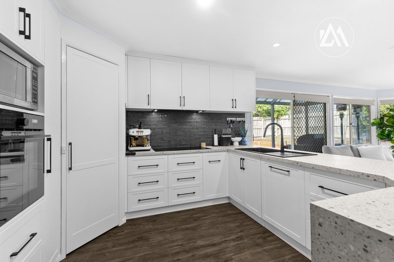 Photo - 3 Huntingtower Crescent, Langwarrin VIC 3910 - Image 6