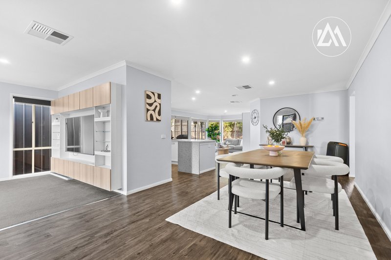Photo - 3 Huntingtower Crescent, Langwarrin VIC 3910 - Image 9