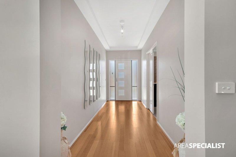 Photo - 3 Hurlingham Place, Caroline Springs VIC 3023 - Image 2