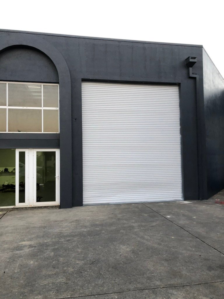 Photo - 3 Hutchinson Street, Burleigh Heads QLD 4220 - Image 2