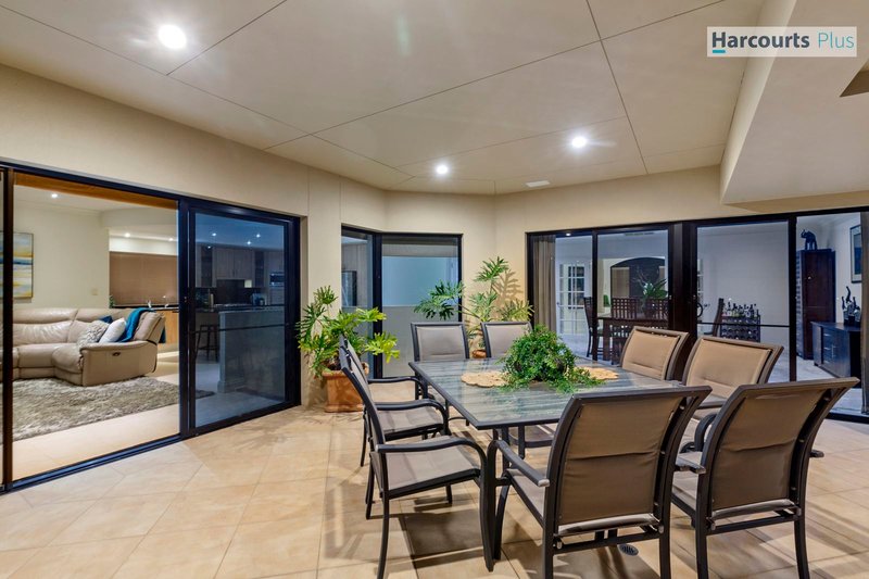 Photo - 3 Ibis Crescent, Hallett Cove SA 5158 - Image 12