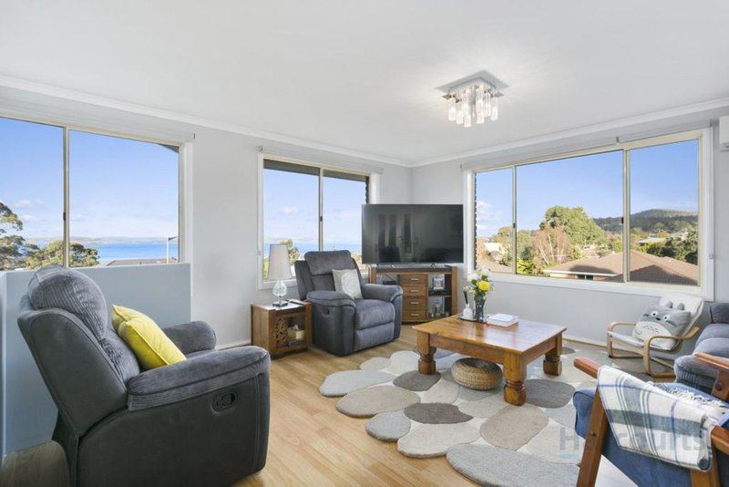 Photo - 3 Illira Way, Blackmans Bay TAS 7052 - Image 2