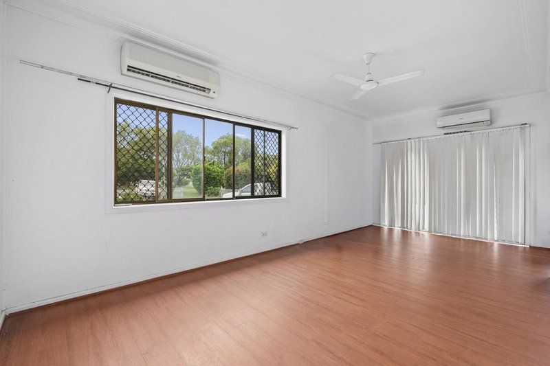 Photo - 3 Illoura Place, Doonside NSW 2767 - Image 6