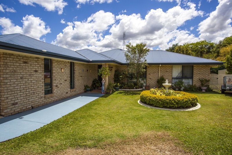 3 Inverary Court, Southside QLD 4570