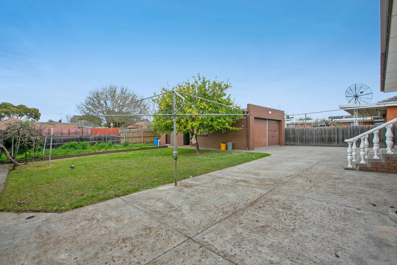 Photo - 3 Inverness Street, Reservoir VIC 3073 - Image 11