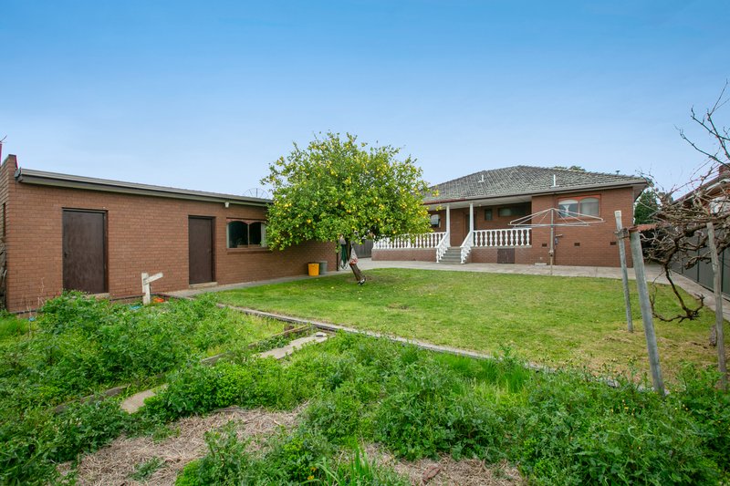 Photo - 3 Inverness Street, Reservoir VIC 3073 - Image 13