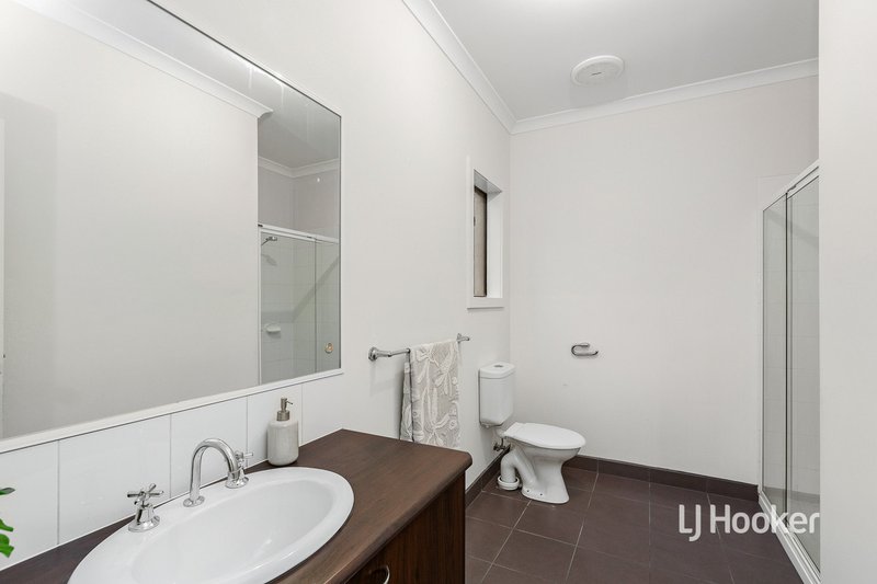 Photo - 3 Ionian Way, Point Cook VIC 3030 - Image 12