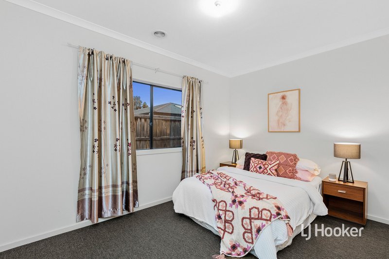 Photo - 3 Ionian Way, Point Cook VIC 3030 - Image 15