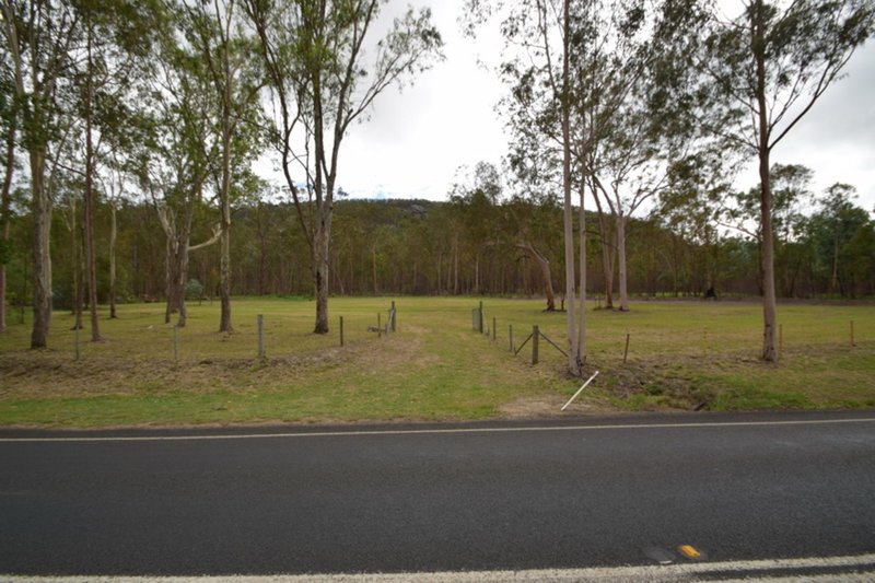 Photo - 3 Ipswich Street, Esk QLD 4312 - Image 6