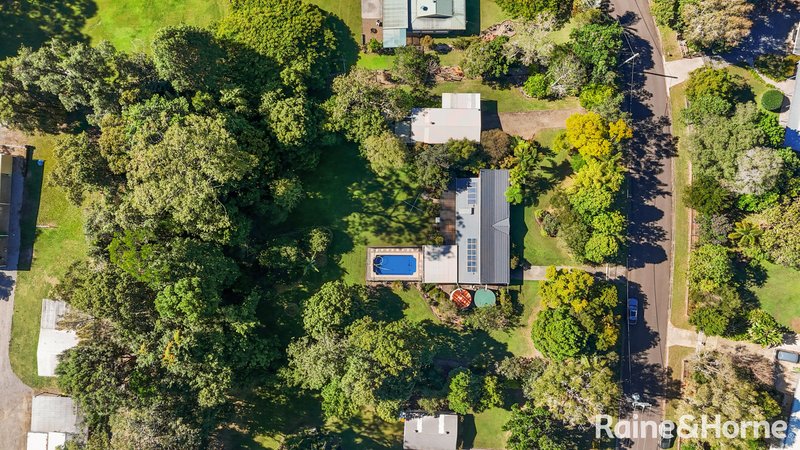 Photo - 3 Ironbark Court, Lake Macdonald QLD 4563 - Image 16