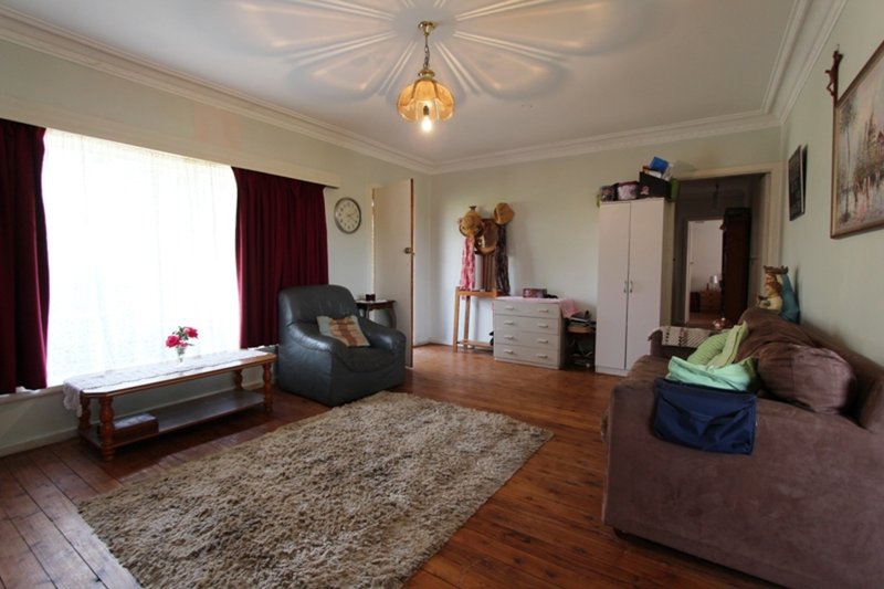 Photo - 3 Isaacs Street, Bathurst NSW 2795 - Image 6