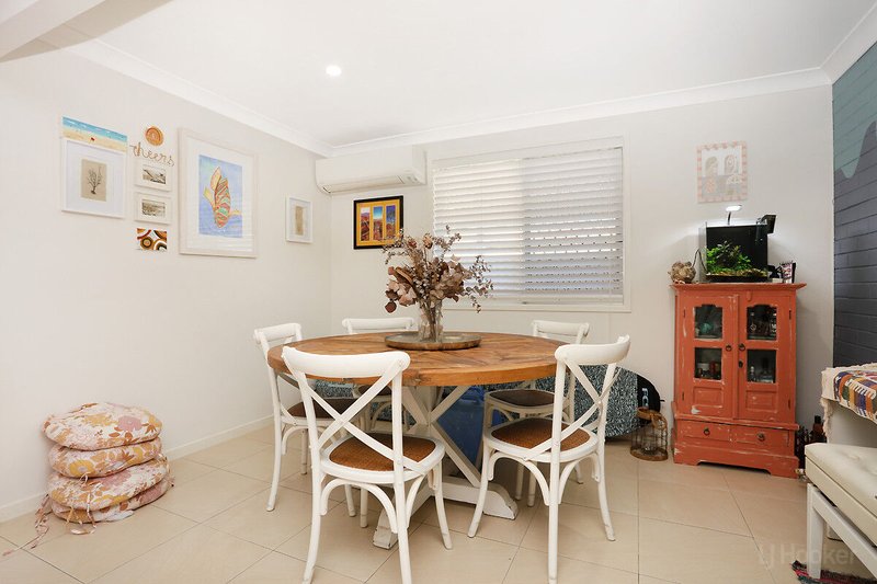 Photo - 3 Jacaranda Avenue, Hollywell QLD 4216 - Image 9