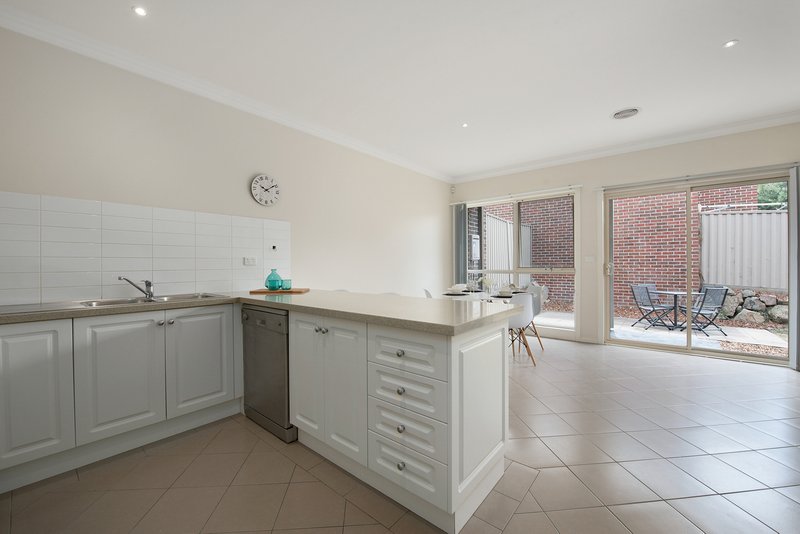 Photo - 3 Jacks Place, Lilydale VIC 3140 - Image 5