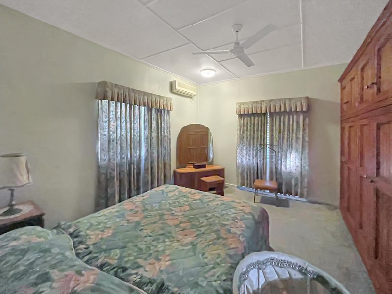 Photo - 3 Jackson Street, Sarina QLD 4737 - Image 4