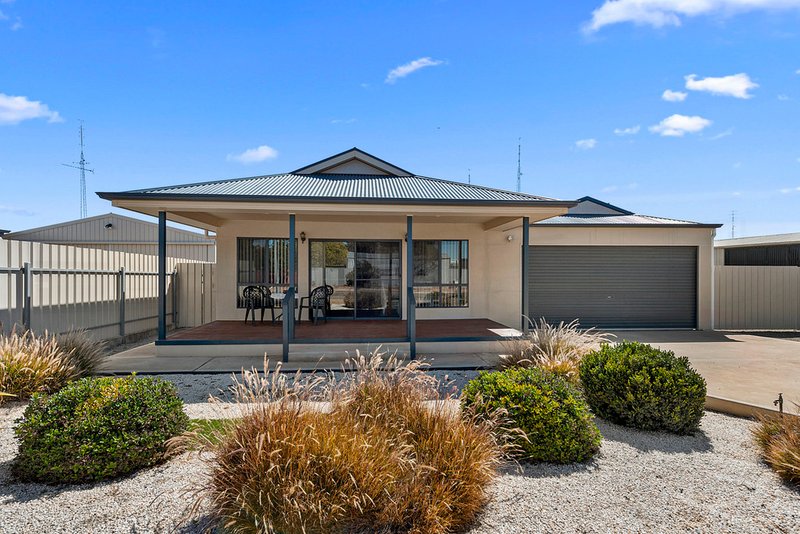 Photo - 3 James Street, Wallaroo SA 5556 - Image 2