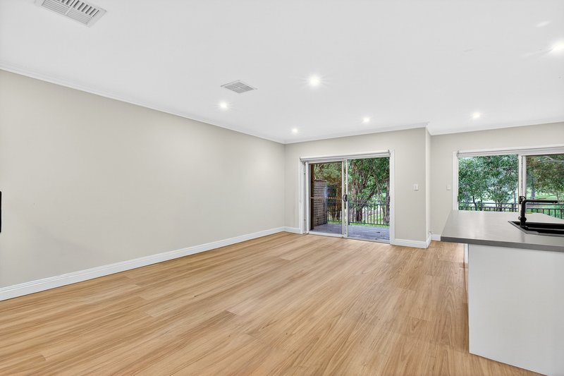 Photo - 3 Jane Jarvis Way, Macquarie Links NSW 2565 - Image 9