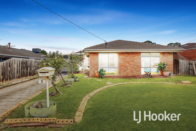 Photo - 3 Jason Place, Hampton Park VIC 3976 - Image 1