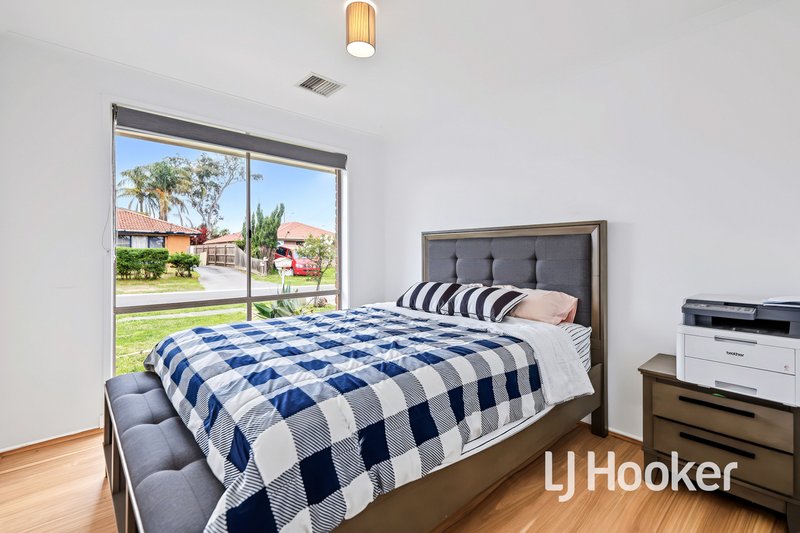Photo - 3 Jason Place, Hampton Park VIC 3976 - Image 13