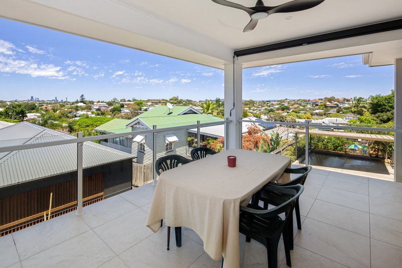 Photo - 3 Jeffcott Street, Wavell Heights QLD 4012 - Image 8