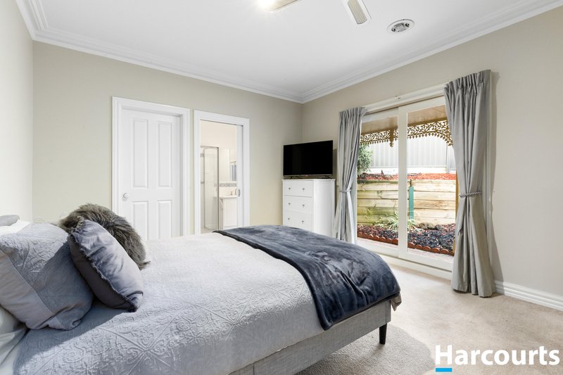 Photo - 3 Jenna Court, Rowville VIC 3178 - Image 13