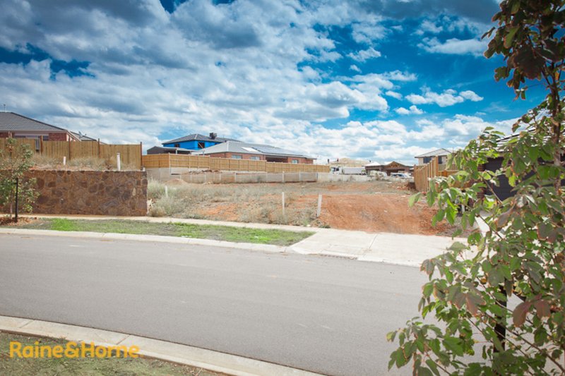 Photo - 3 Jersey Drive, Sunbury VIC 3429 - Image 5