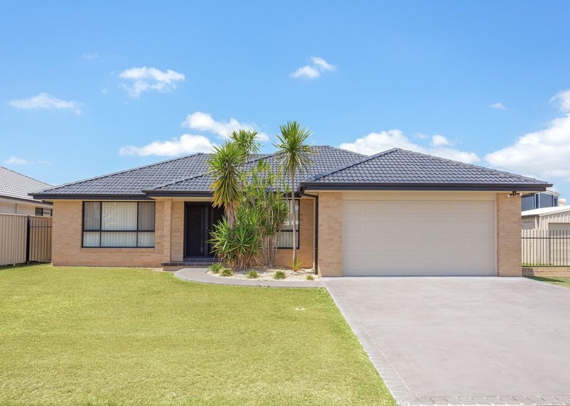 3 John Armstrong Close, Taree NSW 2430