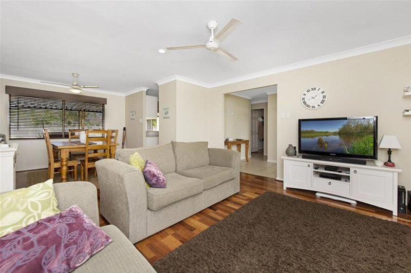 Photo - 3 John Dalley Drive, Helensvale QLD 4212 - Image 7