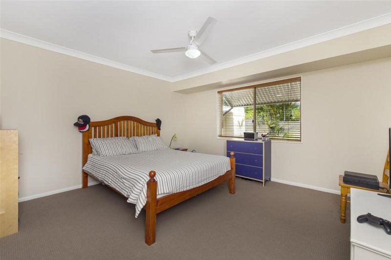 Photo - 3 John Dalley Drive, Helensvale QLD 4212 - Image 12
