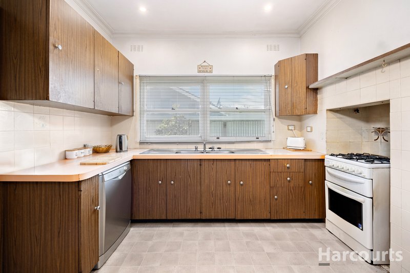 Photo - 3 Johnson Street, Moe VIC 3825 - Image 3