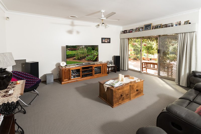 Photo - 3 Johnstone Road, Tatura VIC 3616 - Image 3