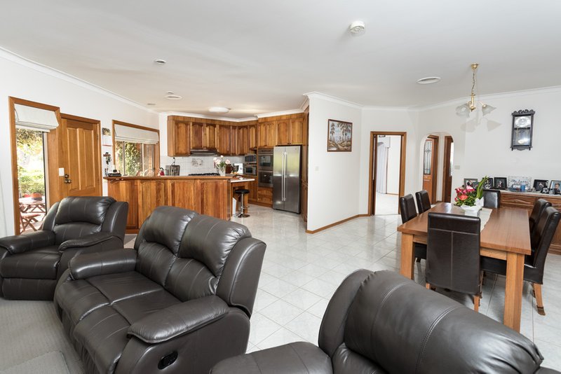 Photo - 3 Johnstone Road, Tatura VIC 3616 - Image 4