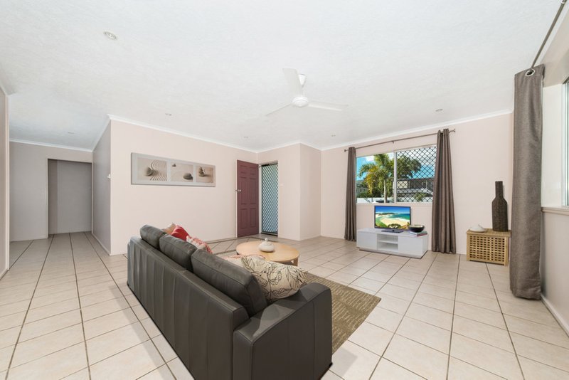 Photo - 3 Judith Street, Kelso QLD 4815 - Image 2