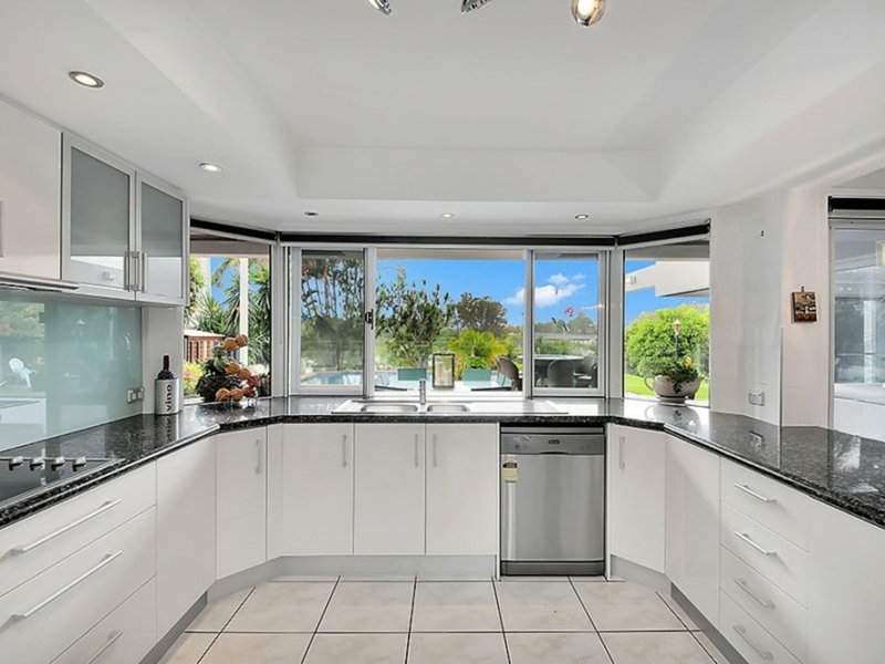 Photo - 3 Julatten Drive, Robina QLD 4226 - Image 4