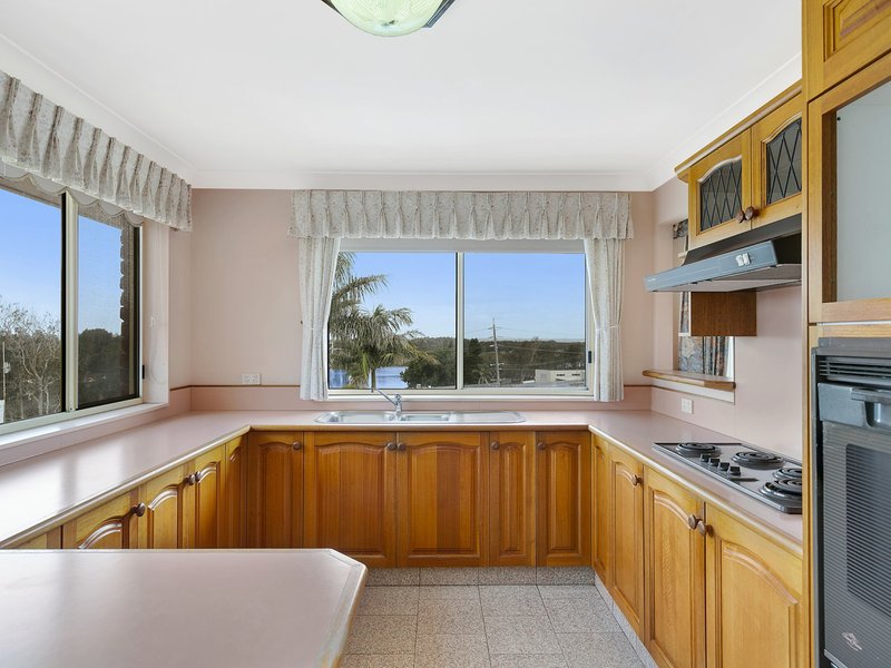 Photo - 3 Kailua Avenue, Budgewoi NSW 2262 - Image 7