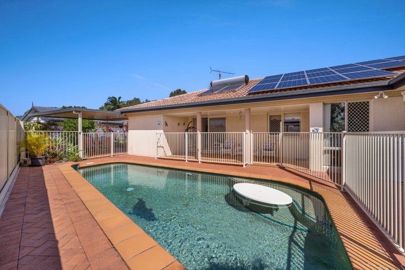 Photo - 3 Kalowendha Avenue, Pelican Waters QLD 4551 - Image 2