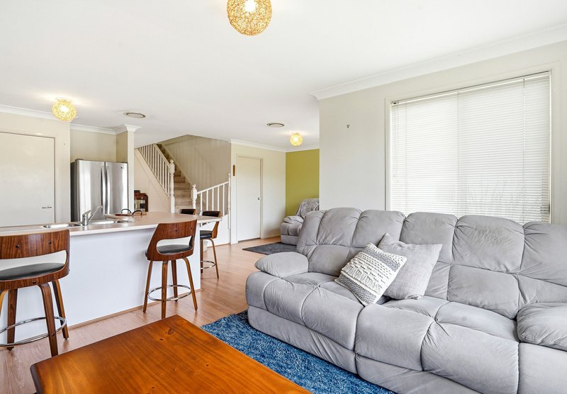 Photo - 3 Kalua Place, Glenmore Park NSW 2745 - Image 8