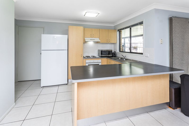 Photo - 3 Kamala Street, Morayfield QLD 4506 - Image 4