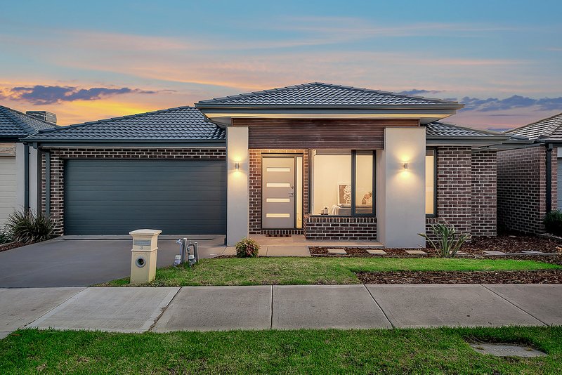 3 Kangaroo Road, Craigieburn VIC 3064