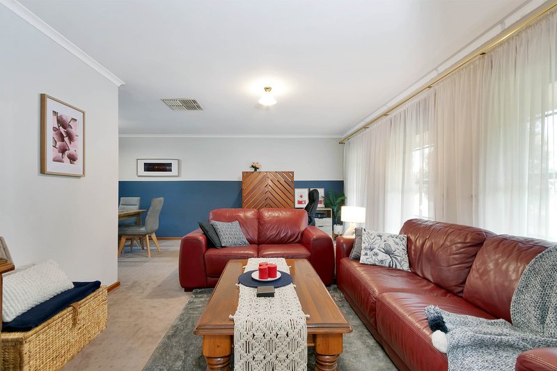 Photo - 3 Kareda Street, Willaston SA 5118 - Image 6