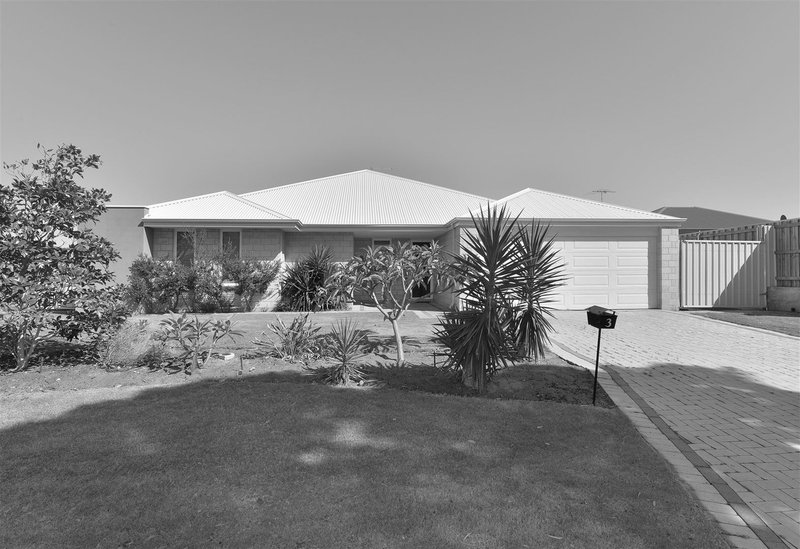 3 Karon Vista, Halls Head WA 6210