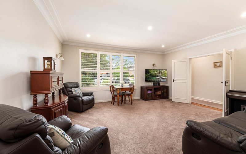 Photo - 3 Karoola Crescent, Caringbah NSW 2229 - Image 2