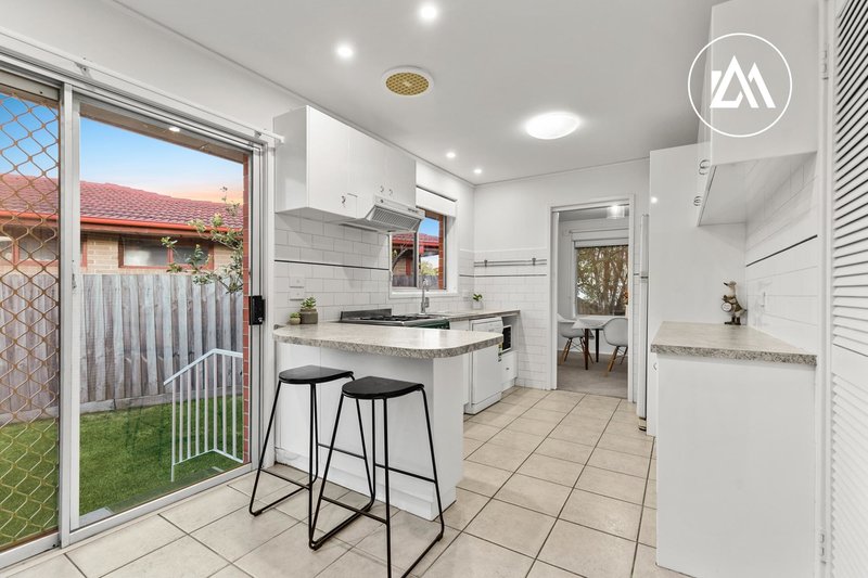 Photo - 3 Kashmir Crescent, Frankston VIC 3199 - Image 5