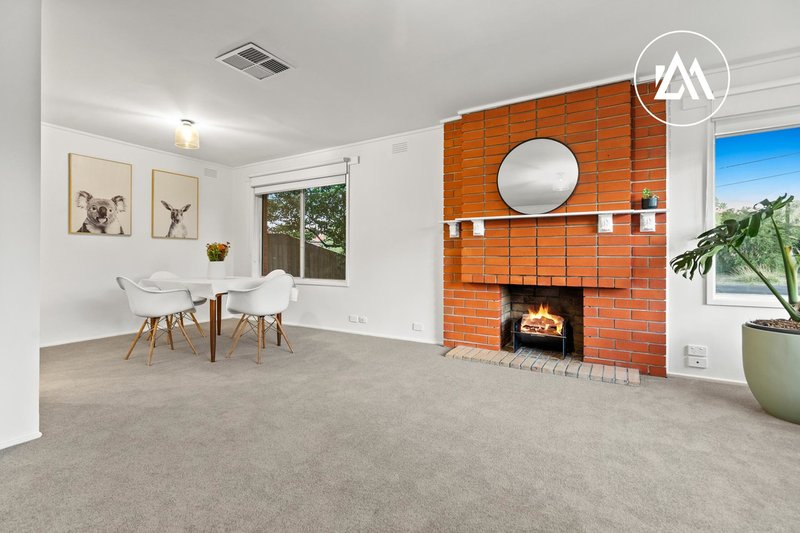 Photo - 3 Kashmir Crescent, Frankston VIC 3199 - Image 7