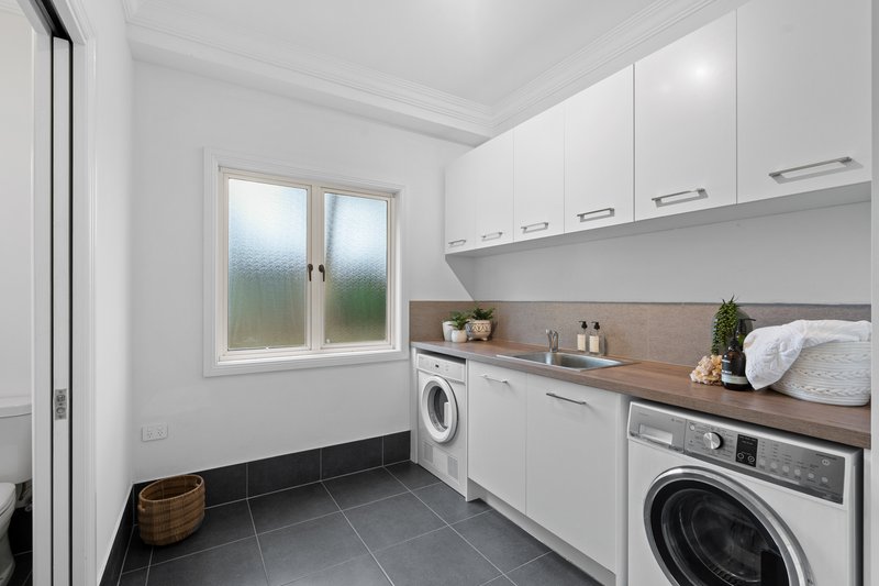 Photo - 3 Kedron Park Road, Wooloowin QLD 4030 - Image 30