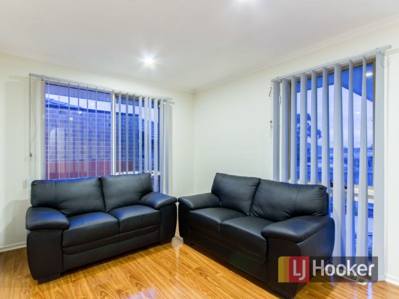 Photo - 3 Keller Court, Hampton Park VIC 3976 - Image 7