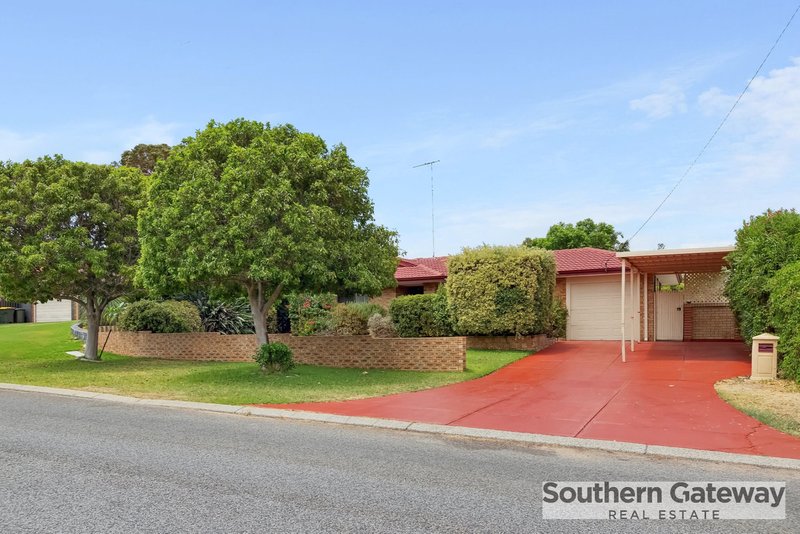 Photo - 3 Kemmish Avenue, Parmelia WA 6167 - Image 2