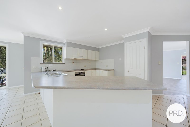 Photo - 3 Kendall Crescent, Bonny Hills NSW 2445 - Image 5