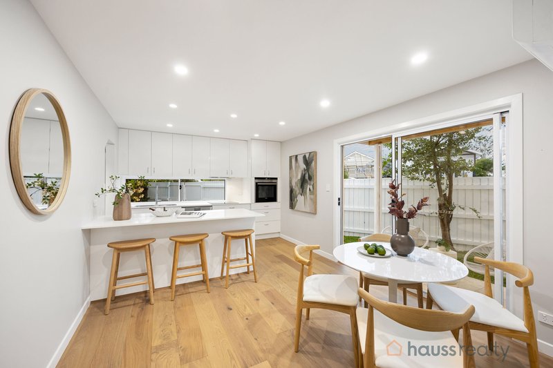 Photo - 3 Kenilworth Street, Sherwood QLD 4075 - Image 6